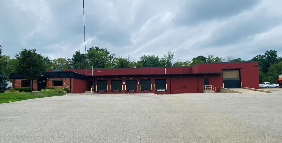 More Photos Of 2947 Felton Rd, Norristown Light Distribution For Lease
