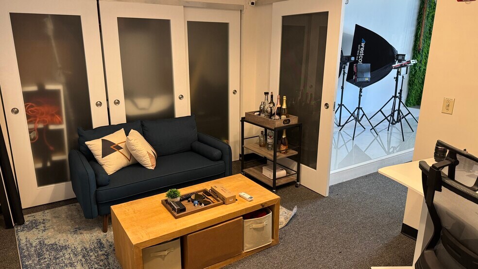 More Photos Of 934 Glenwood Ave SE, Atlanta Loft Creative Space For Sale