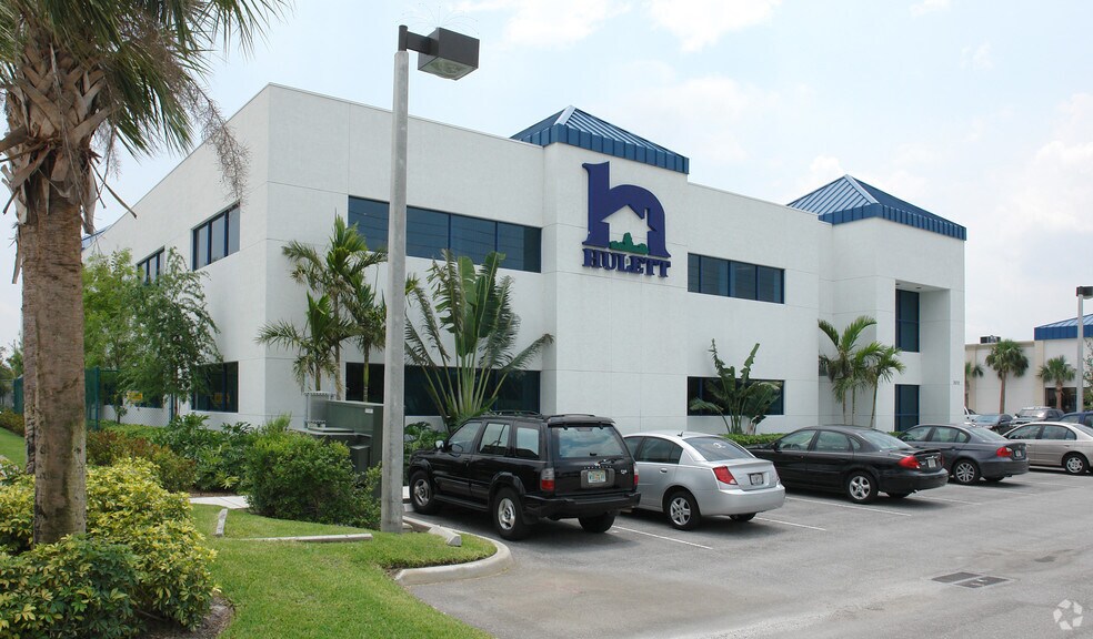 Primary Photo Of 7670 Okeechobee Blvd, West Palm Beach Office For Lease