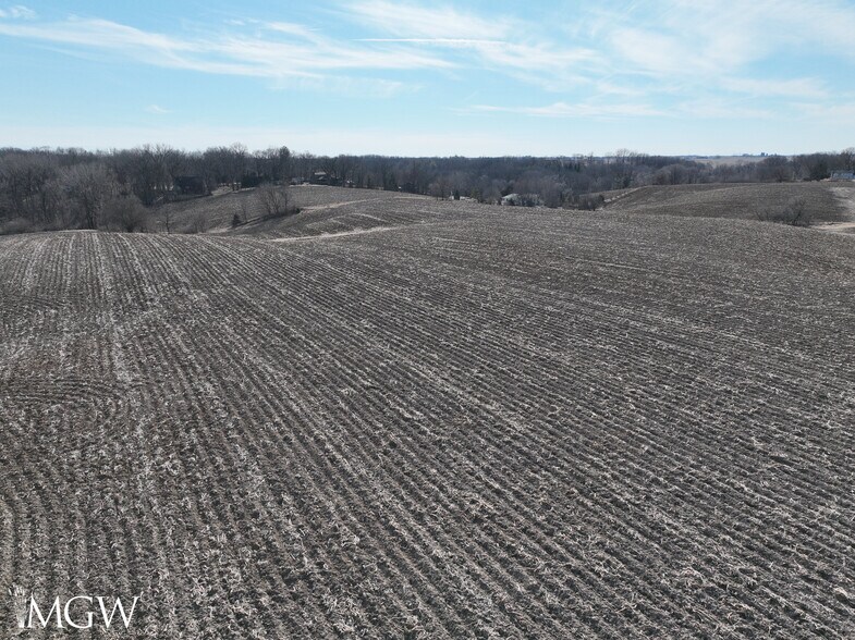 More Photos Of 277th Avenue, Le Claire Land For Sale