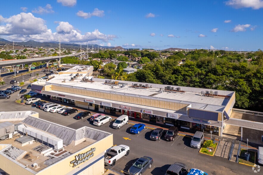 More Photos Of 98-199 Kamehameha Hwy, Aiea Unknown For Lease