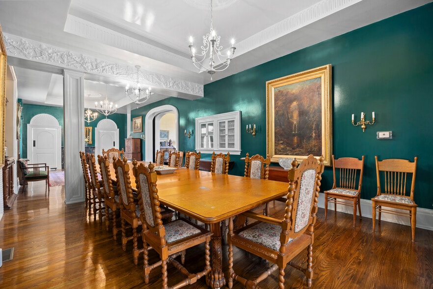 More Photos Of 403 E Adams St, Sandusky Hospitality For Sale
