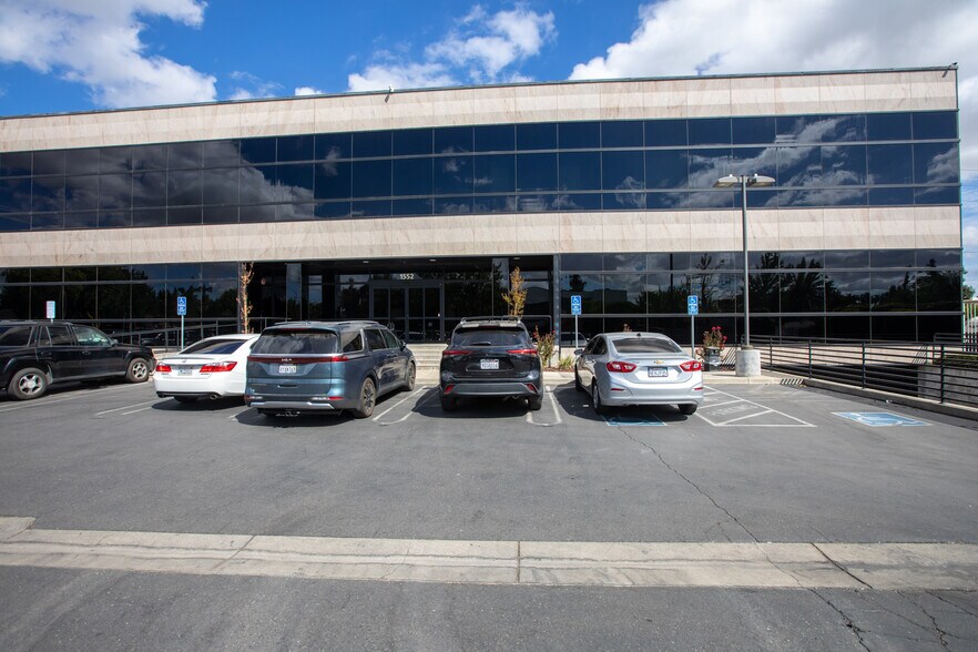 More Photos Of 1552 Coffee Rd, Modesto Medical For Lease