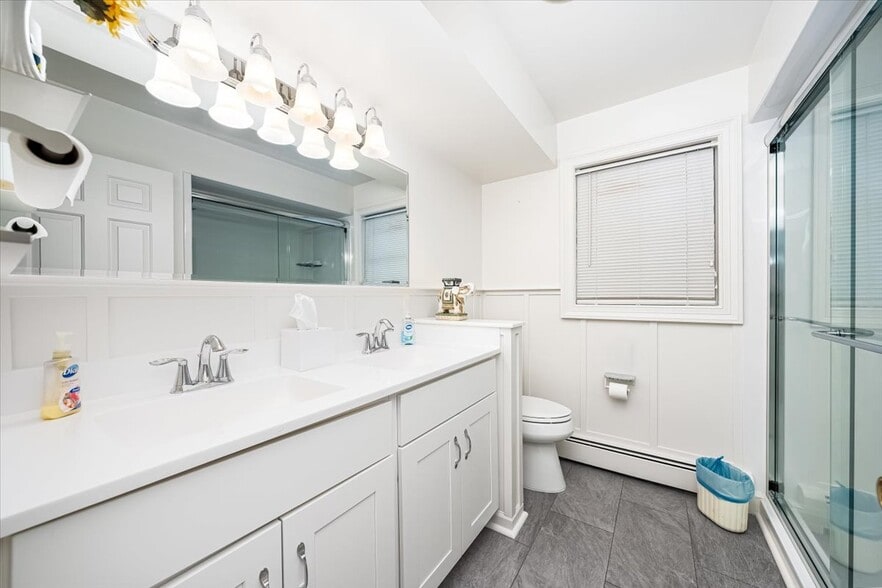 More Photos Of 611 Nursery Rd, Westminster Office For Sale