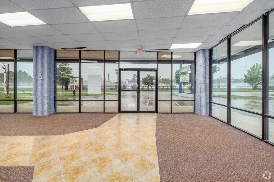 More Photos Of 25770 Interstate 45 North, Spring Storefront Retail Office For Sale