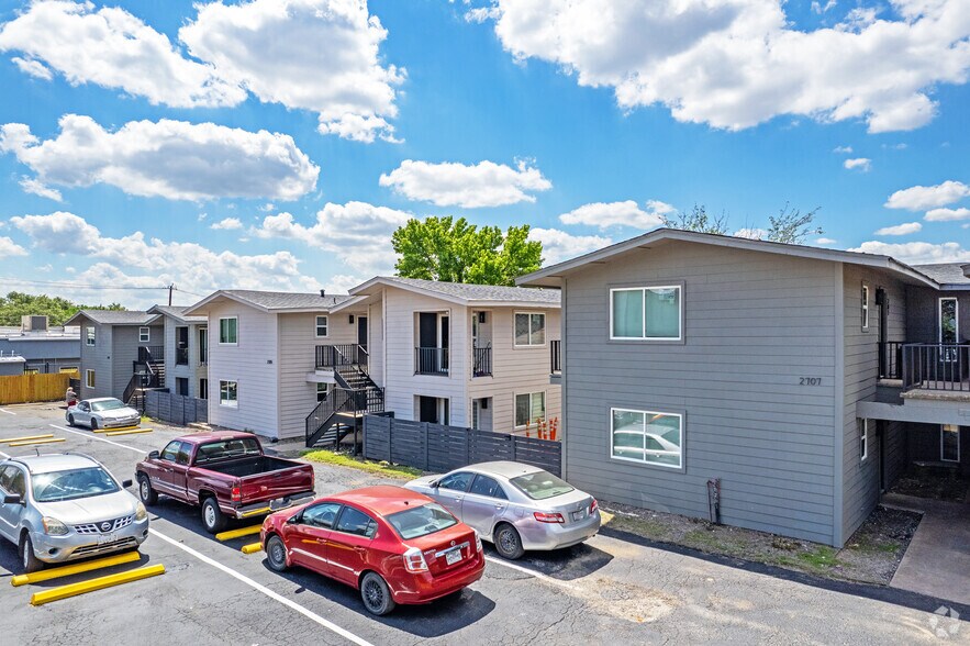 More Photos Of 2703-2707 Windswept Cv, Austin Apartments For Sale