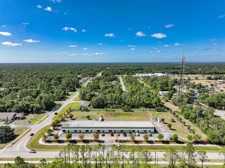 More Photos Of 4637 E Price Blvd, North Port Freestanding For Lease