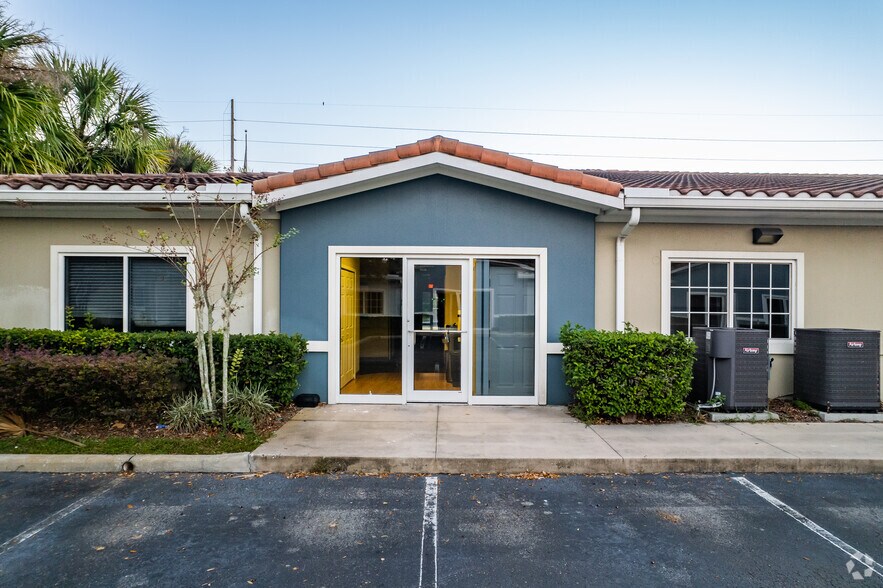 More Photos Of 7900 Forest City Rd, Orlando Unknown For Lease