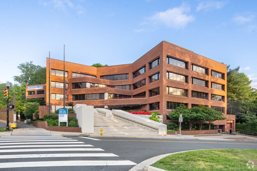 More Photos Of 1501 Langston Blvd, Arlington Office For Sale