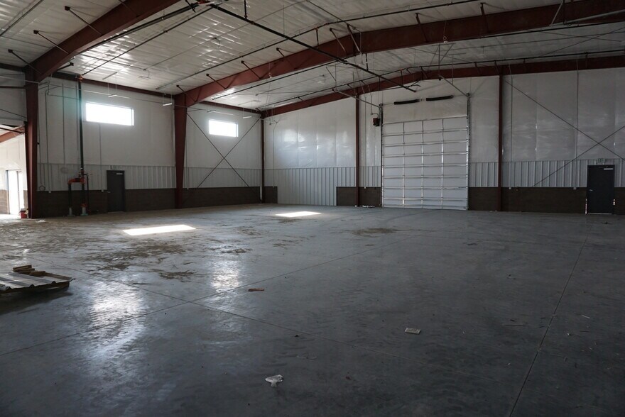 More Photos Of 3210 N Rainier Ave, Pasco Industrial For Lease