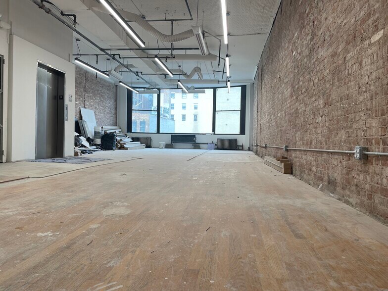 More Photos Of 412 Broadway, New York Loft Creative Space For Lease