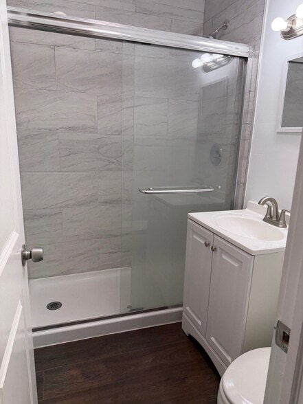 More Photos Of 1201 E University Ave, Gainesville Freestanding For Sale