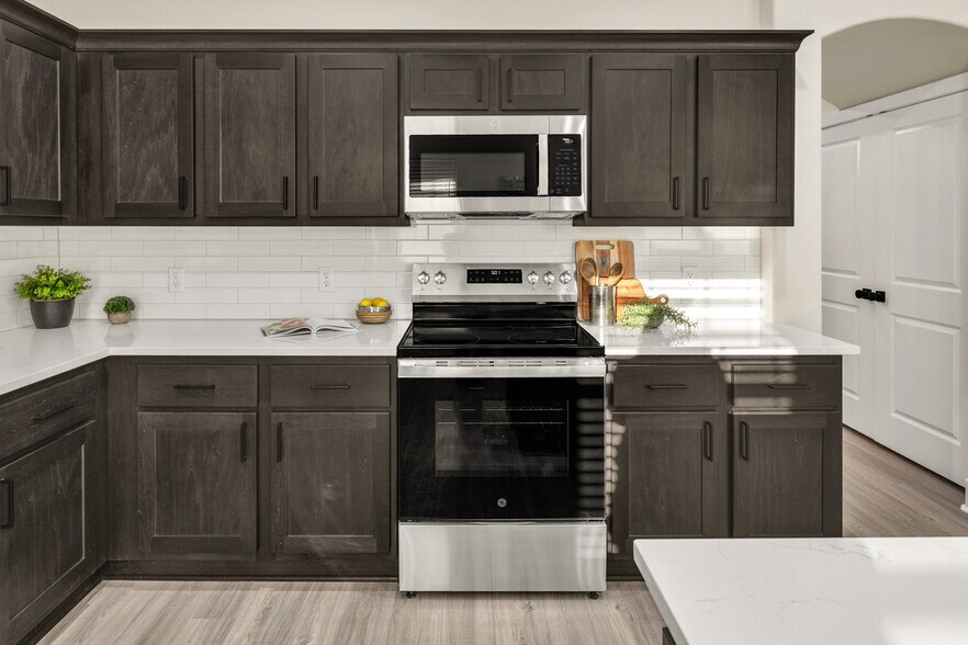 More Photos Of 4098 Gunner Trl, College Station Multifamily For Sale