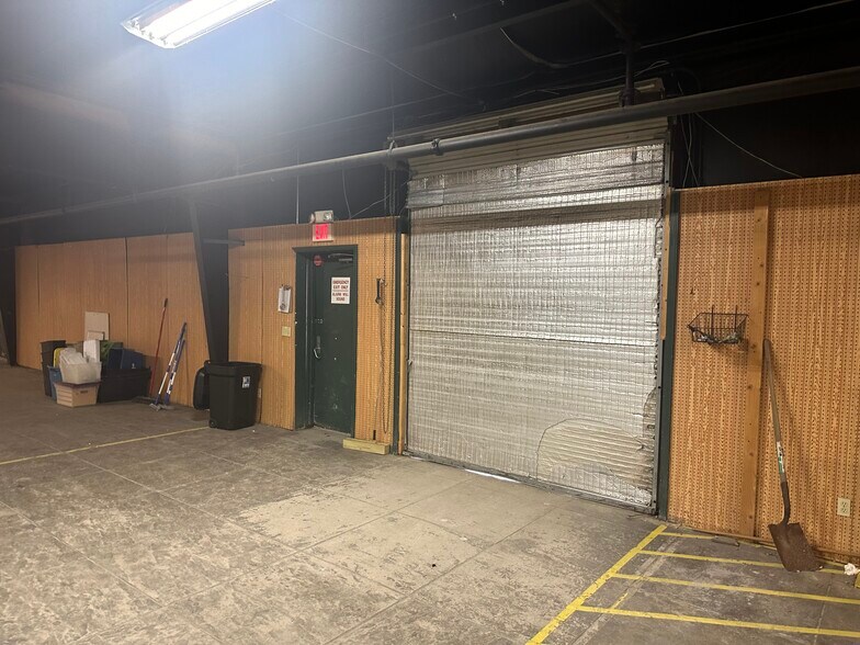 More Photos Of 4330 W Mount Morris Rd, Mount Morris General Retail For Sale