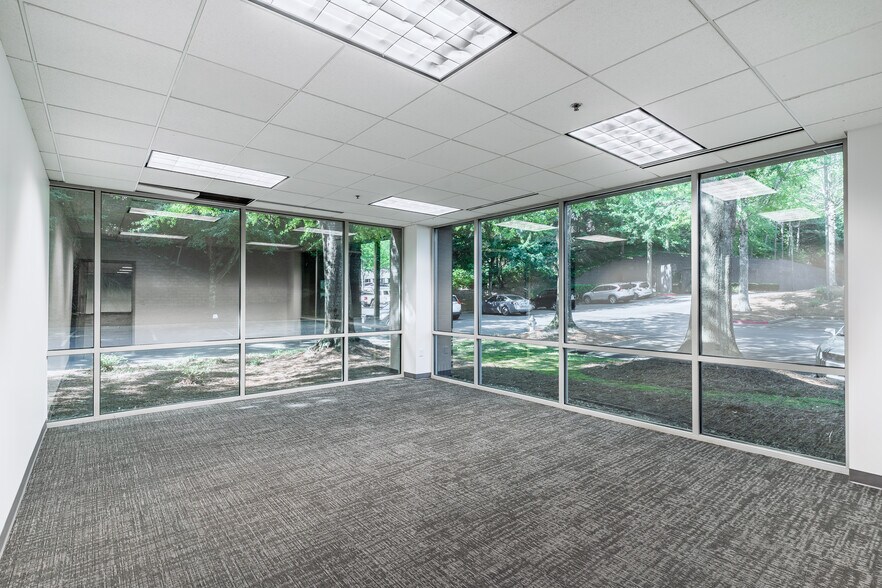 More Photos Of 190 Technology Pky, Norcross Unknown For Lease