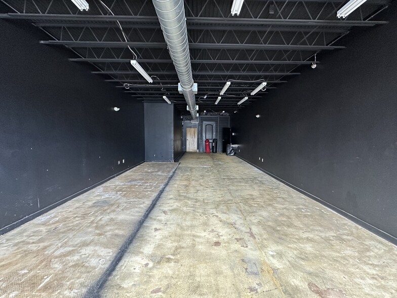 More Photos Of 600 Laurens Rd, Greenville Storefront Retail Office For Lease