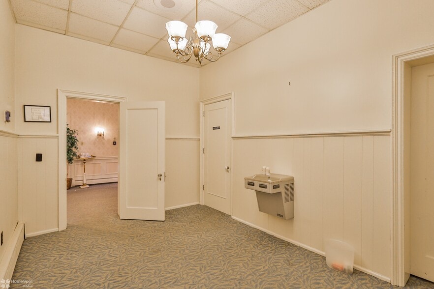 More Photos Of 1619 W Hamilton St, Allentown Funeral Home For Sale