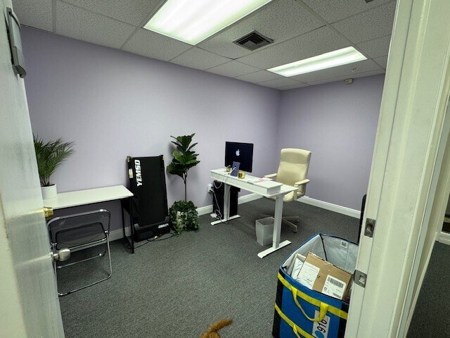 More Photos Of 3001-3017 Greene St, Hollywood Showroom For Lease