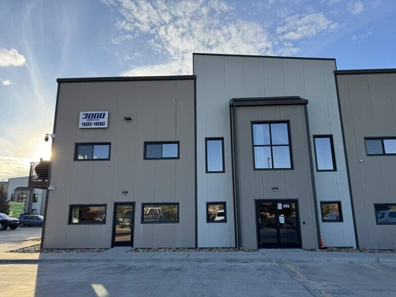 More Photos Of 3000 Airport Dr, Erie Light Manufacturing For Sale