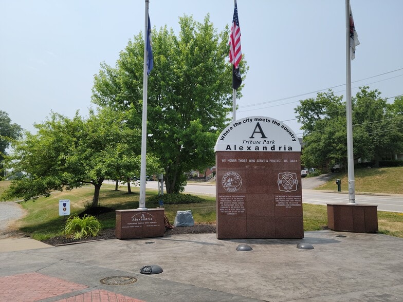 More Photos Of 8210 E Main St, Alexandria Bank For Sale