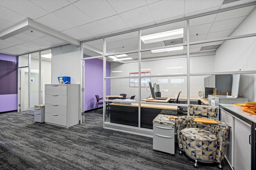 More Photos Of 6801 E Hillsborough Ave, Tampa Office Residential For Lease