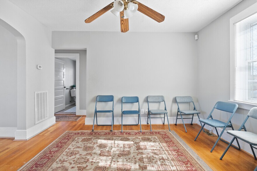 More Photos Of 605 E Nine Mile Rd, Highland Springs Office Residential For Sale