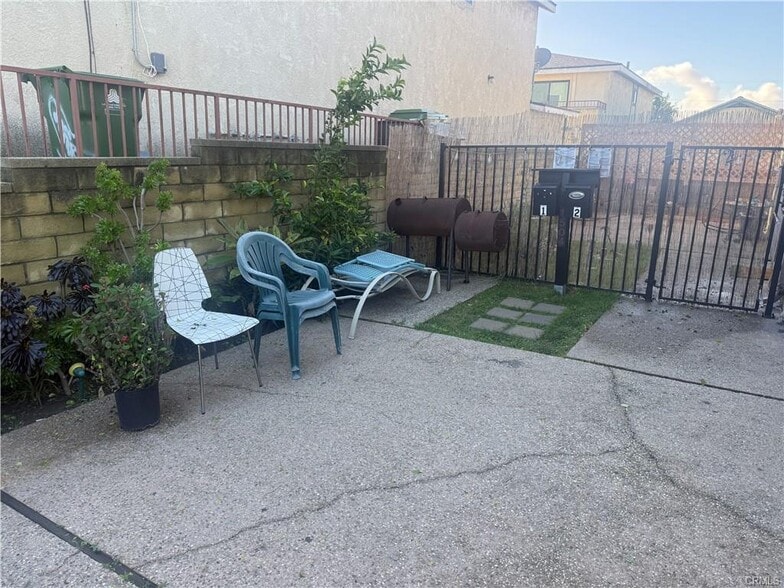 More Photos Of 1504 S Grand Ave, San Pedro Apartments For Sale