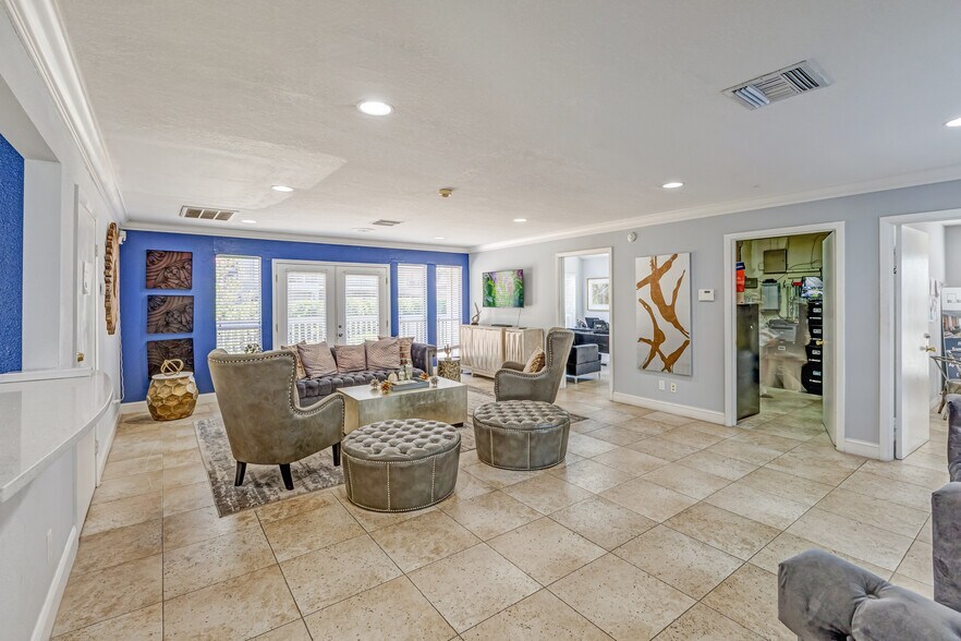 More Photos Of 4610 N Armenia Ave, Tampa Apartments For Sale