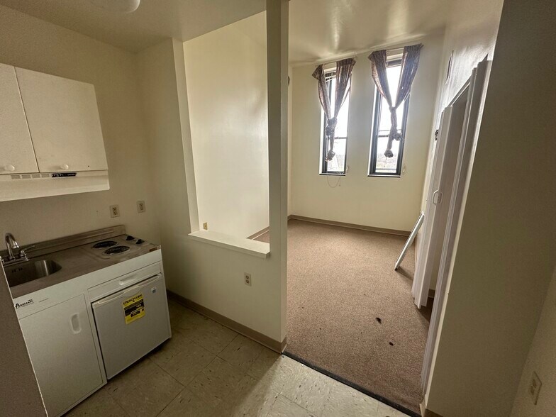 More Photos Of 215 Lelia St, Pittsburgh Apartments For Sale