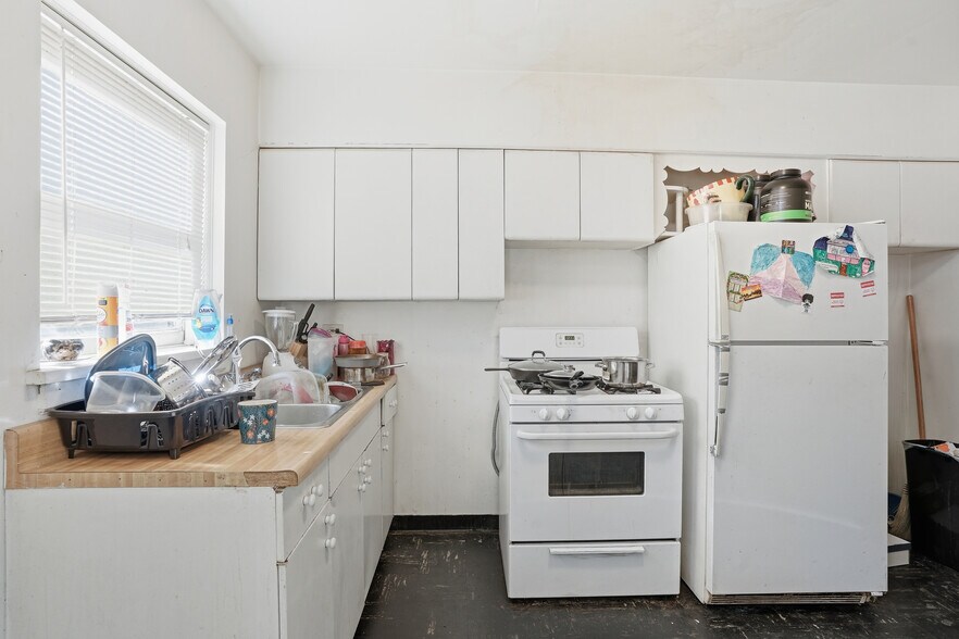 More Photos Of 10835 S Western Ave, Chicago Apartments For Sale