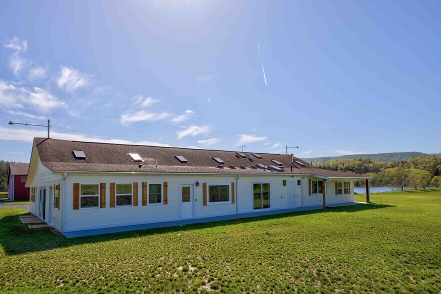 More Photos Of 1565 Seven Fountains Rd, Fort Valley Specialty For Sale