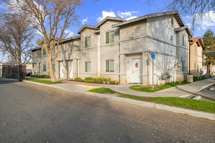 More Photos Of 331 Pacheco Rd, Bakersfield Apartments For Sale