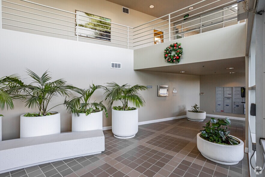 More Photos Of 43 Corporate Park, Irvine Office For Lease