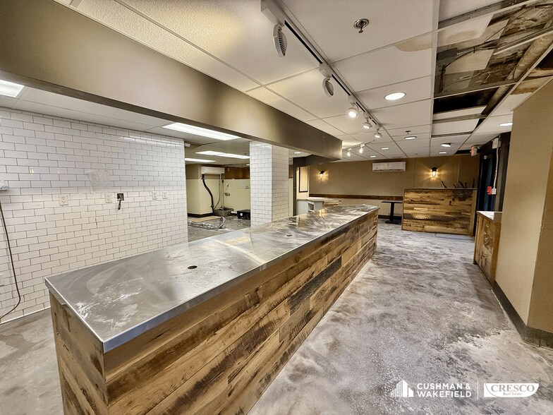 More Photos Of 24 Public Square, Cleveland Hospitality For Sale