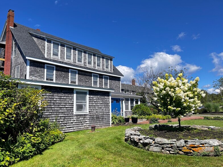 More Photos Of 3063 Bristol Rd, New Harbor Hospitality For Sale