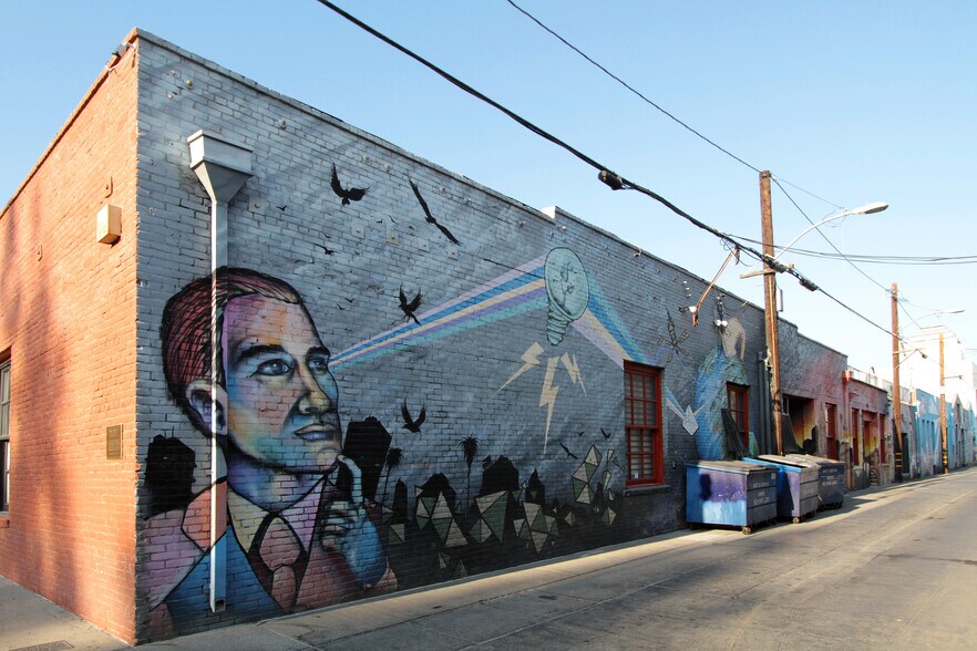 More Photos Of 114-140 W Union St, Pasadena Loft Creative Space For Lease