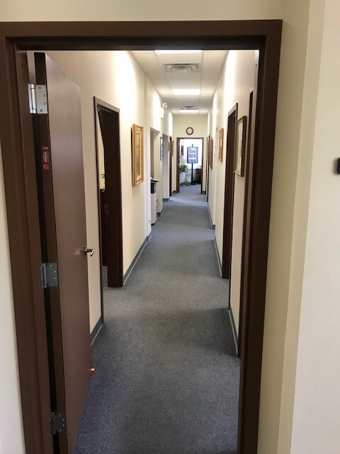 More Photos Of 760 Westchester Ave, Bronx Office For Sale