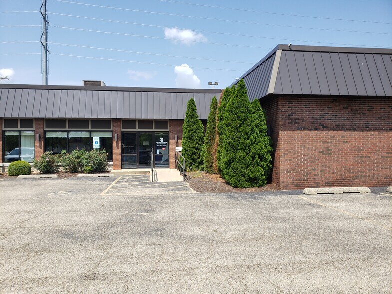 More Photos Of 1402 Columbus St, Ottawa Storefront Retail Office For Lease