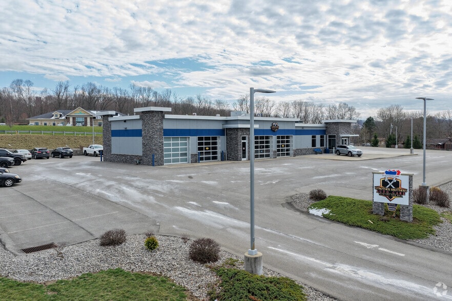 Primary Photo Of 215 Scharberry Ln, Mars Auto Dealership For Sale