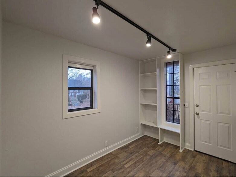 More Photos Of 2175 N Stone Chapel Ln, Fayetteville Light Distribution For Lease