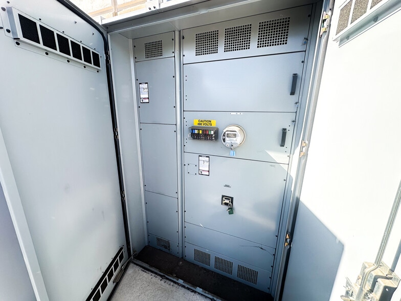 More Photos Of 600-656 Dunn Cir, Sparks Warehouse For Lease