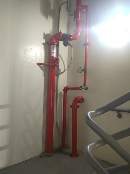 More Photos Of 14623 Hawthorne Blvd, Lawndale Medical For Lease