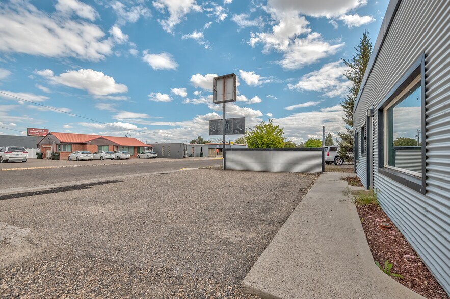 More Photos Of 361 SW 12th St, Ontario Specialty For Sale