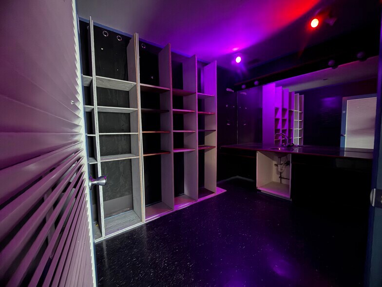 More Photos Of 200-206 E 4th Ave, Ellensburg General Retail For Lease