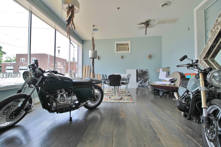 More Photos Of 156 Broadway, Port Ewen Freestanding For Lease