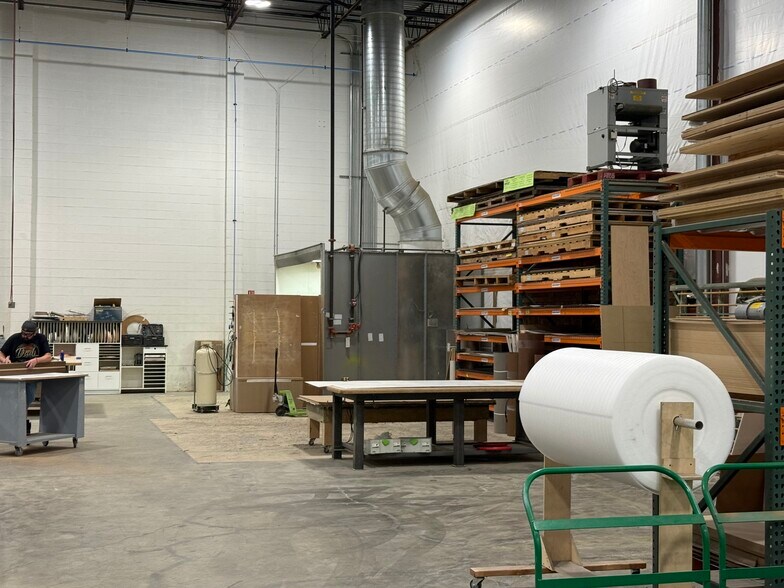More Photos Of 8001-8005 SW Hunziker Road, Tigard Industrial For Sale