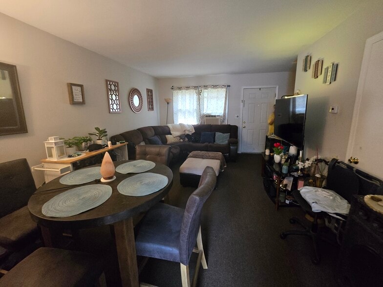More Photos Of 288 W Clinton St, Dover Apartments For Sale
