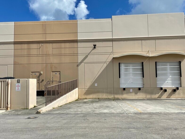 More Photos Of 11 SW 12th Ave, Dania Beach Warehouse For Lease