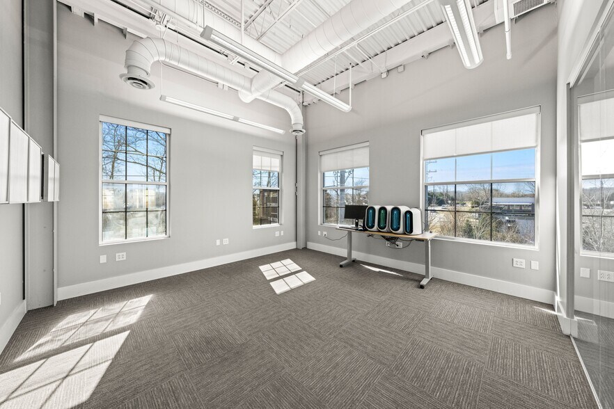 More Photos Of 2099 Thunderhead Rd, Knoxville Medical For Lease