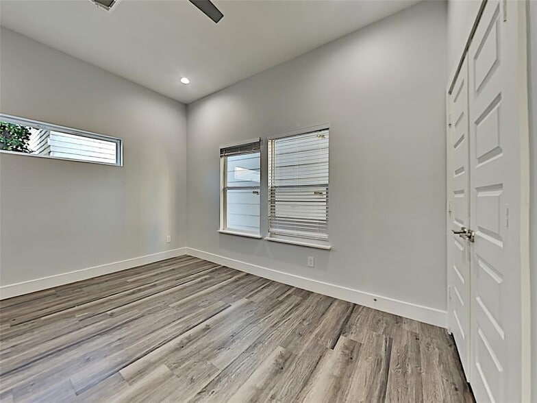More Photos Of 2620 Delafield St, Houston Apartments For Sale